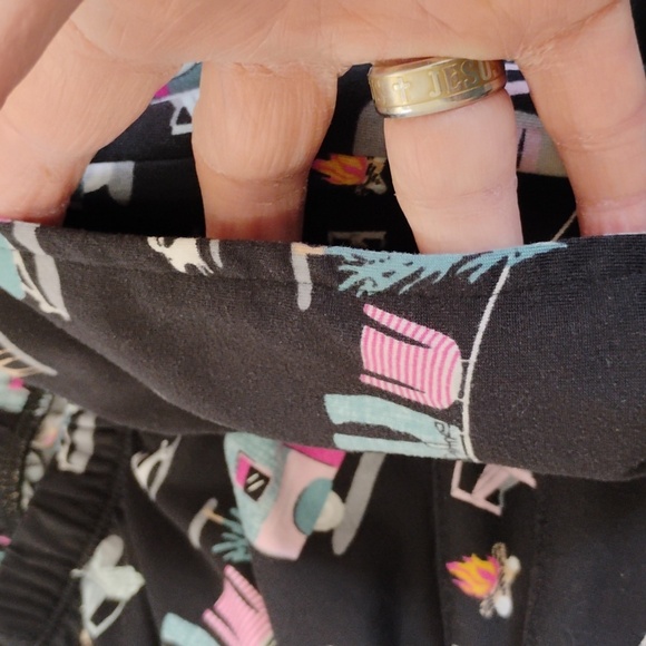 Women's Shortie Pajamas Size L (12-14) - Picture 9 of 9